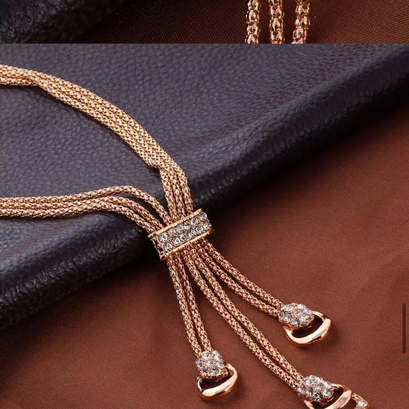 18K Plated Rose Gold Jewelry Set Necklace, Bracelet, Earrings and Ring - Picture 3 of 8